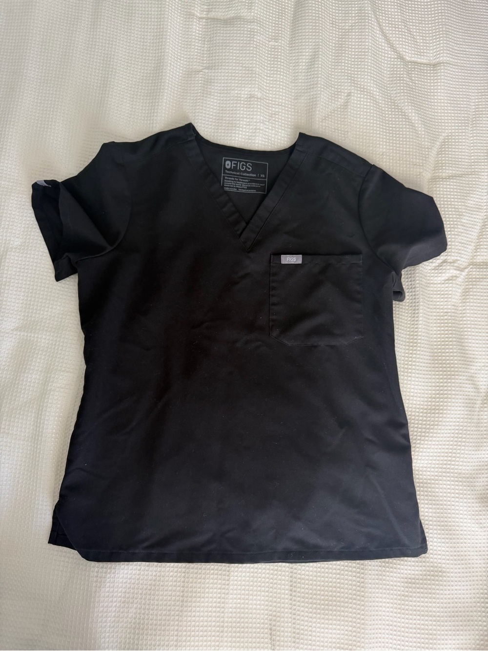 FIGS Women’s Catarina One Pocket Scrub Top- XS